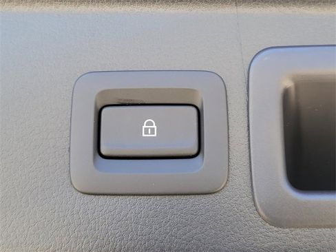 New 2026 MAZDA CX-30 AWD 2.5 S w/ Select Sport Pkg image 9