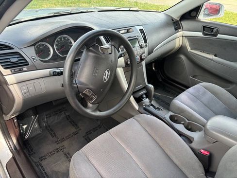 Used 2010 Hyundai Sonata GLS FWD image 8