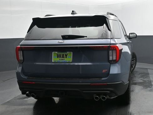 New 2026 Ford Explorer ST w/ Sun And Sound Package image 5