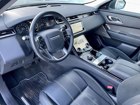 Used 2020 Land Rover Range Rover Velar S image 13