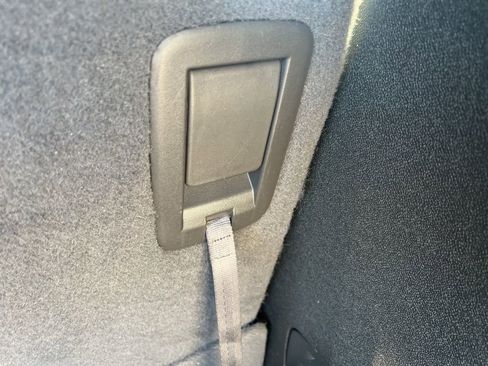 Used 2017 Chevrolet Traverse LT image 49