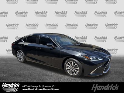 Certified 2022 Lexus ES 350 w/ Accessory Package 2