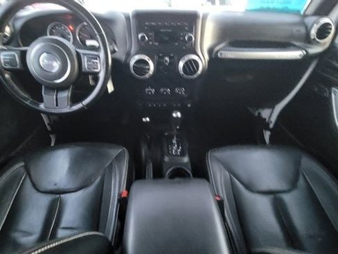 Used 2017 Jeep Wrangler Unlimited Sahara w/ Trailer Tow Group image 15