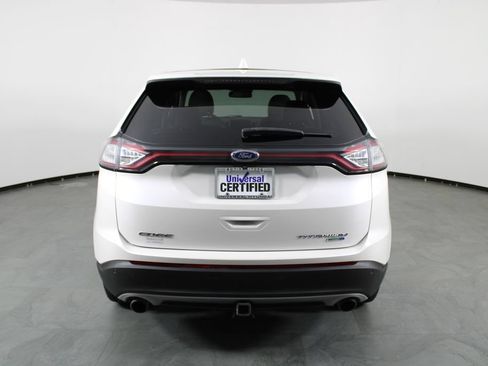 Used 2018 Ford Edge Titanium w/ Equipment Group 301A AWD/4WD image 10