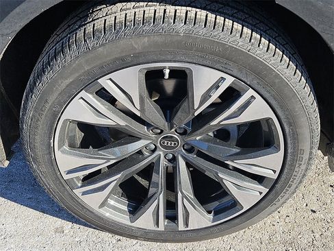 New 2026 Audi Q8 Premium Plus image 4