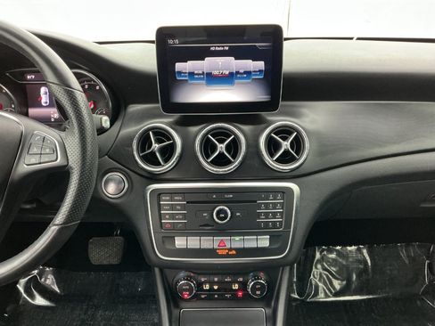 Used 2019 Mercedes-Benz CLA 250 image 28