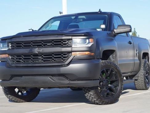 Used 2018 Chevrolet Silverado 1500 W/T image 1