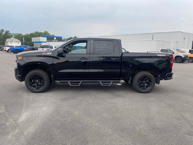 Used 2021 Chevrolet Silverado 1500 Custom Trail Boss w/ Midnight Edition AWD/4WD image 18