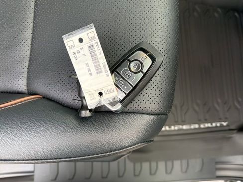 New 2026 Ford F350 Lariat w/ Lariat Ultimate Package image 35