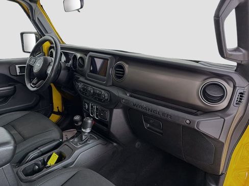 Used 2019 Jeep Wrangler Unlimited Sport S image 29