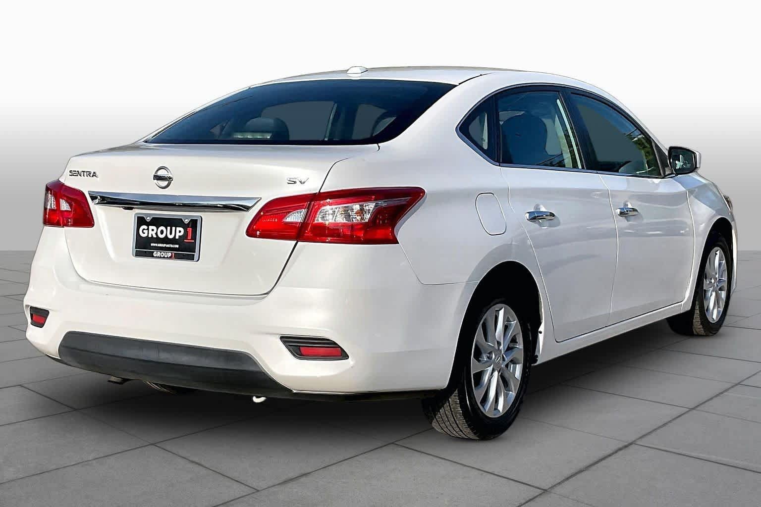 Used 2018 Nissan Sentra SV w/ Premium Package (P01) FWD image 13