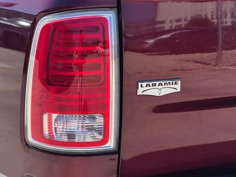 Used 2017 RAM 1500 Laramie w/ Convenience Group AWD/4WD image 28