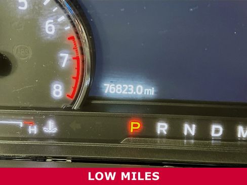 Used 2020 Ford Explorer XLT w/ Comfort Package image 16