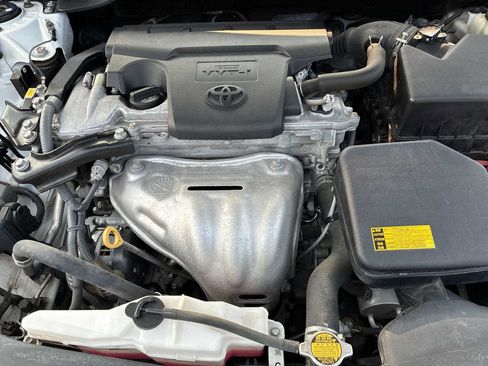Used 2015 Toyota Camry LE FWD image 19