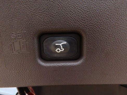 Used 2016 Lincoln MKX Reserve w/ Technology Package image 13