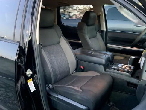 Used 2015 Toyota Tundra SR5 image 8