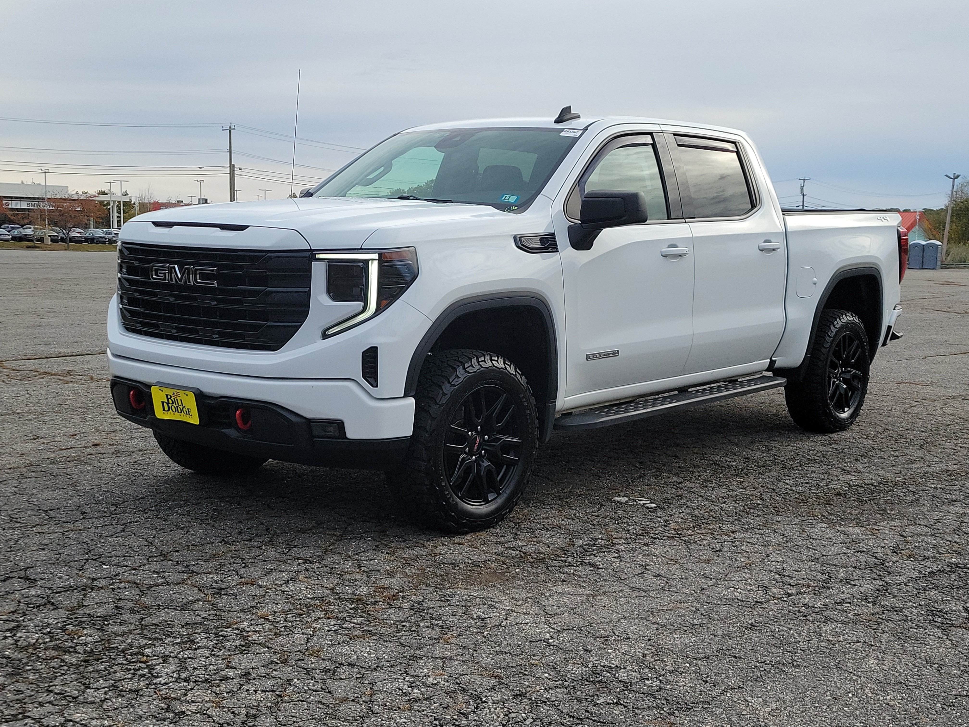 Used 2022 GMC Sierra 1500 Elevation AWD/4WD image 1