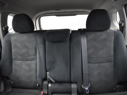 Used 2016 Nissan Rogue S image 24