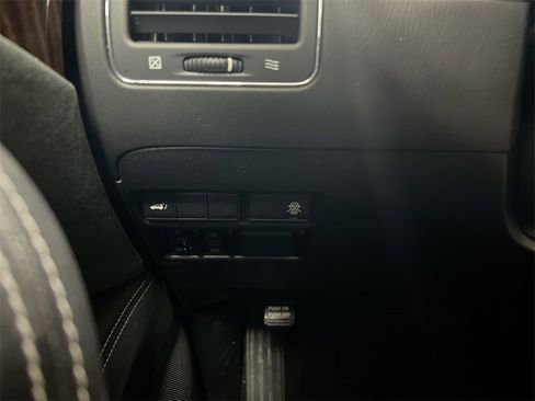 Used 2019 Nissan Armada SV w/ Driver Package image 19