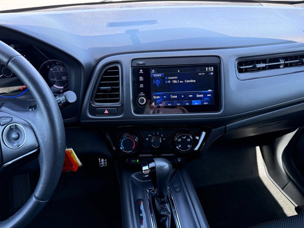Used 2021 Honda HR-V Sport image 16