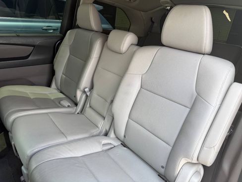 Used 2016 Honda Odyssey EX-L image 28