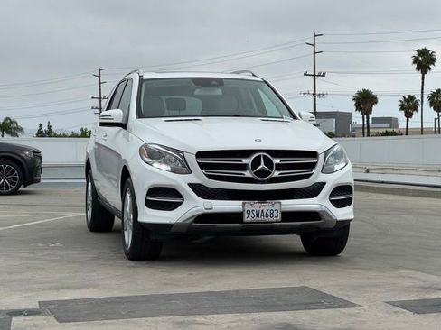 Used 2017 Mercedes-Benz GLE 350 4MATIC image 3