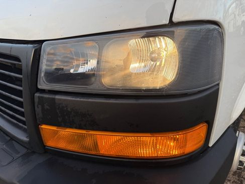 Used 2021 GMC Savana 3500 Extended w/ Power Convenience Package image 25