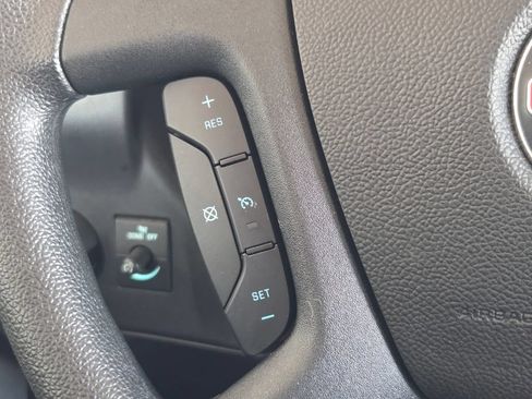 Used 2025 GMC Savana 2500 w/ Driver Convenience Package RWD image 8