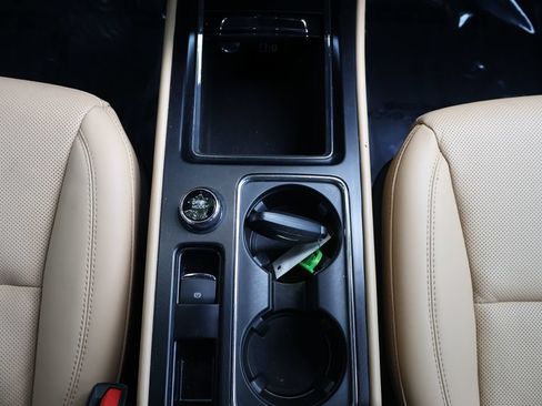 Used 2023 Lincoln Corsair Reserve FWD image 21