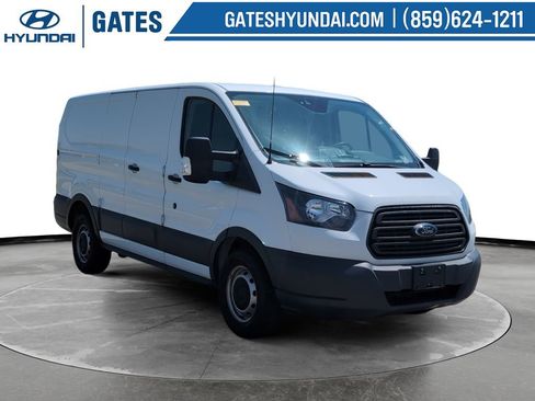 Used 2018 Ford Transit 150 130 Low Roof RWD image 1