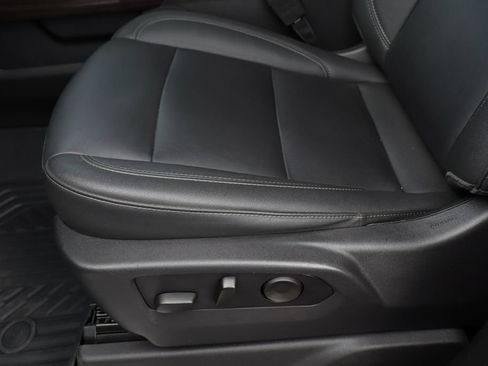 Used 2024 Chevrolet Silverado 1500 LT Trail Boss w/ Convenience Package II AWD/4WD image 21