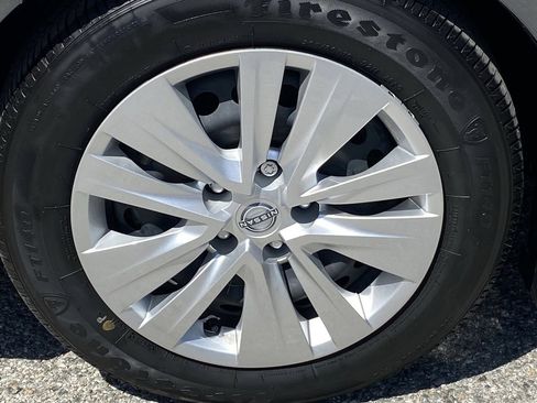 Certified 2024 Nissan Sentra S FWD image 8