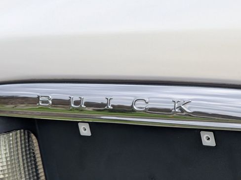 Used 2005 Buick Le Sabre Limited w/ Celebration Edition Package image 30