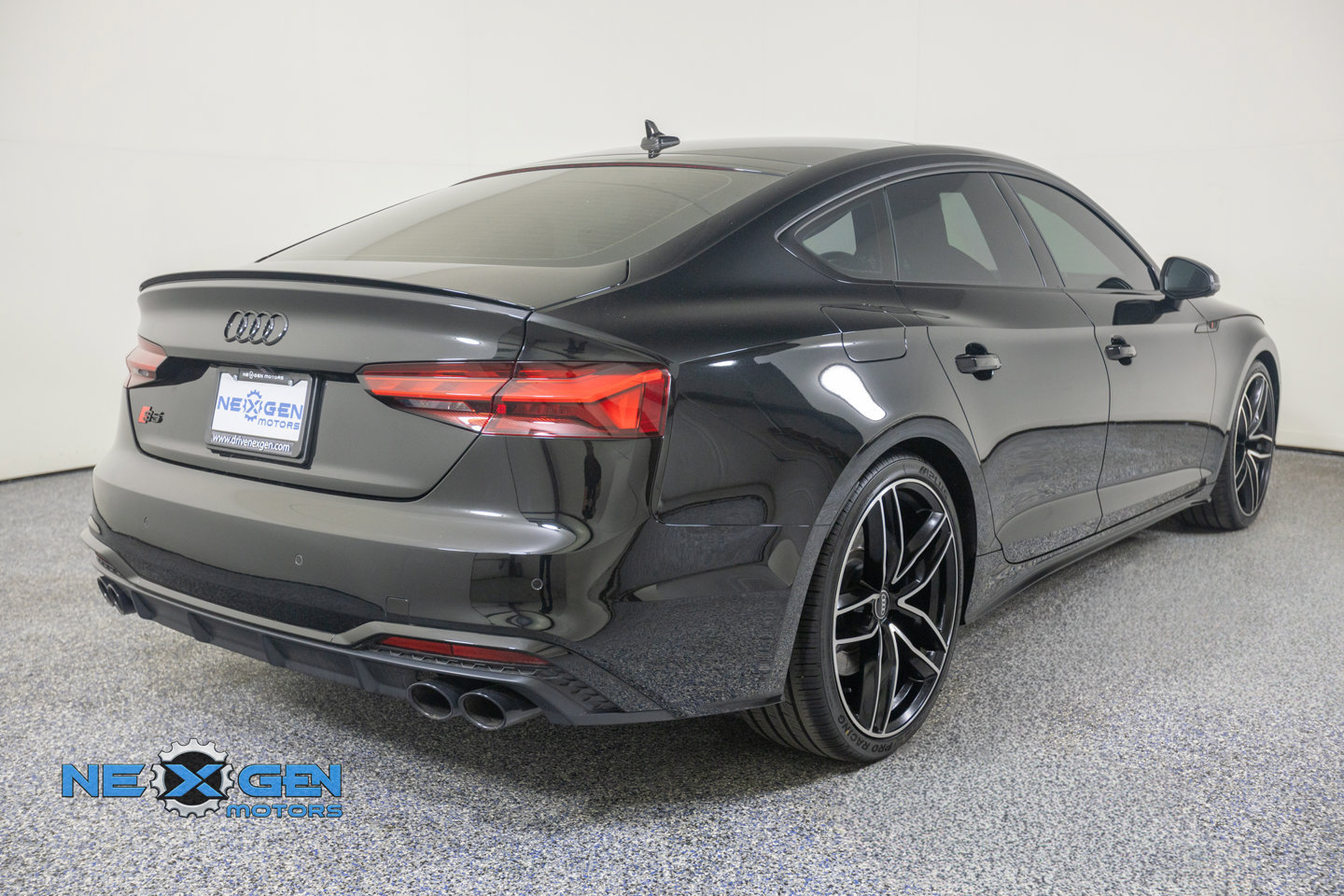 Used 2025 Audi S5 Premium Plus w/ Premium Plus Package AWD/4WD image 8