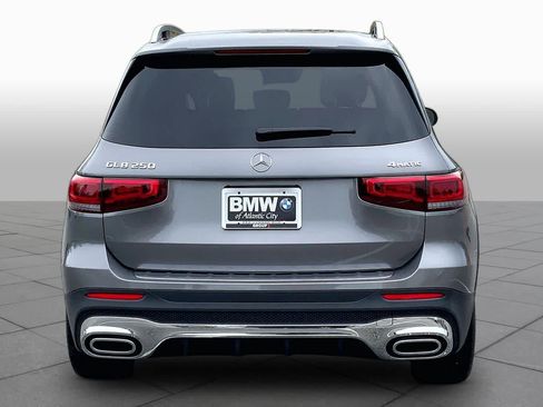Used 2023 Mercedes-Benz GLB 250 4MATIC image 4