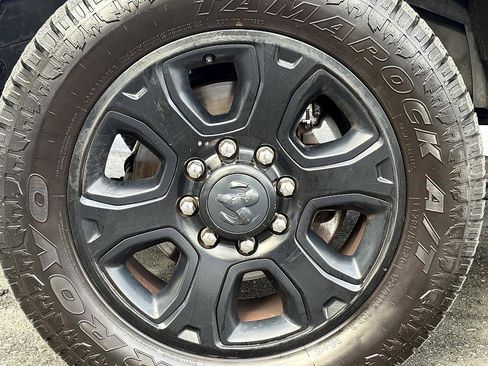 Used 2016 RAM 2500 Laramie w/ Sport Appearance Group image 8