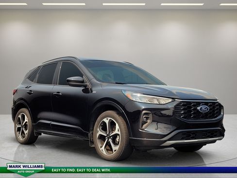 Used 2023 Ford Escape ST-Line Select w/ Tech Pack #2 AWD/4WD image 1