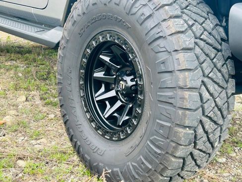 Used 2021 Jeep Gladiator Overland w/ Popular Equipment Package image 14