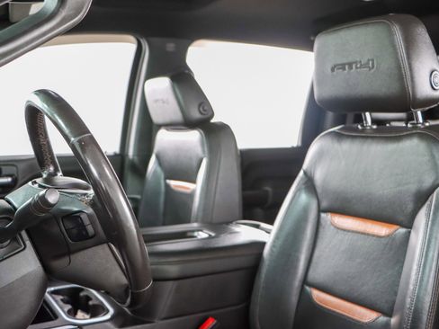 Used 2022 GMC Sierra 2500 AT4 w/ Snow Plow Prep/Camper Package image 25