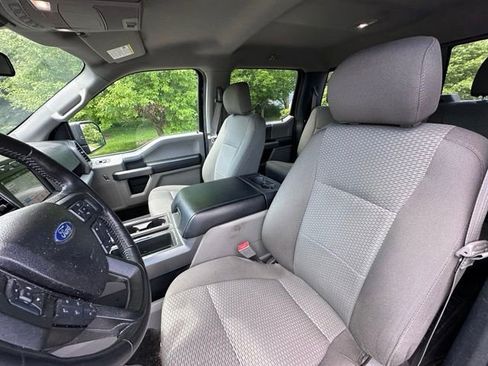 Used 2019 Ford F150 XLT w/ Equipment Group 302A Luxury AWD/4WD image 12