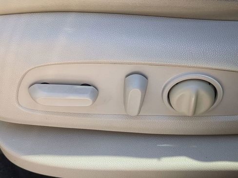 Used 2018 Buick Enclave Essence image 20