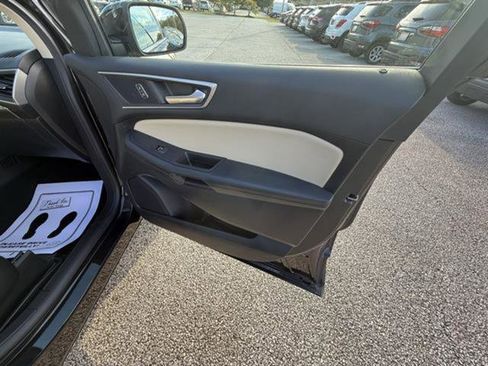 Certified 2022 Ford Edge SEL w/ Convenience Package image 28
