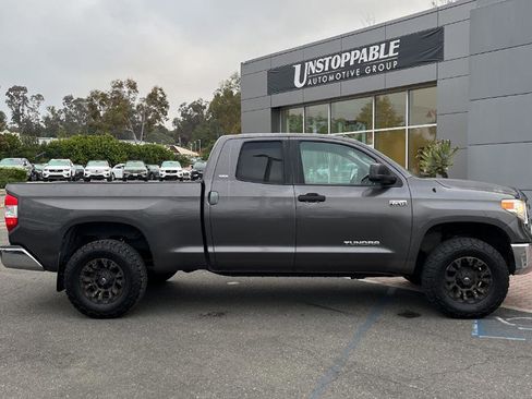 Used 2015 Toyota Tundra SR5 w/ SR5 Upgrade Package image 4