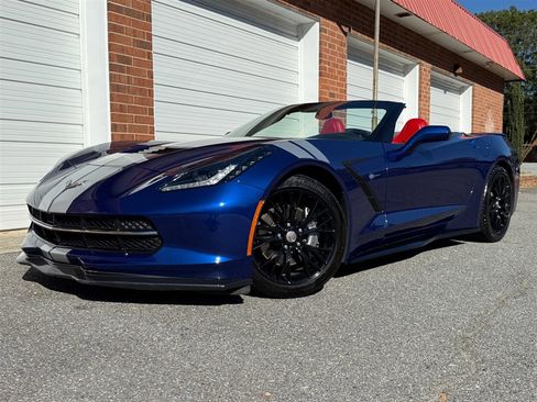 Used 2018 Chevrolet Corvette Stingray Convertible image 7