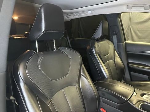 Used 2023 INFINITI QX60 Luxe w/ Cargo Package AWD/4WD image 16