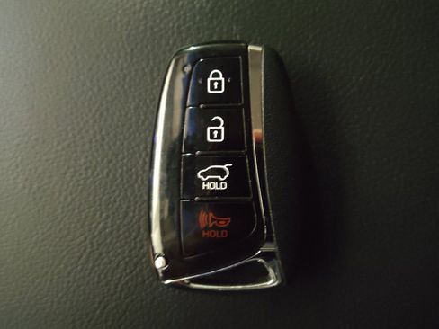 Used 2019 Hyundai Santa Fe XL image 32