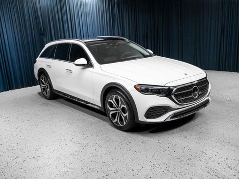 New 2025 Mercedes-Benz E 450 4MATIC All-Terrain Wagon image 3