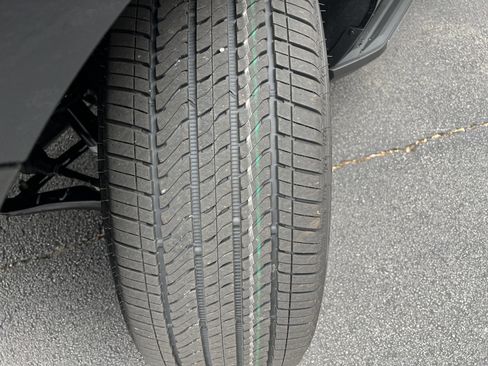 New 2026 Chevrolet Tahoe LS image 12