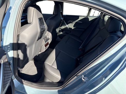 New 2026 BMW M5 w/ Carbon Package image 10