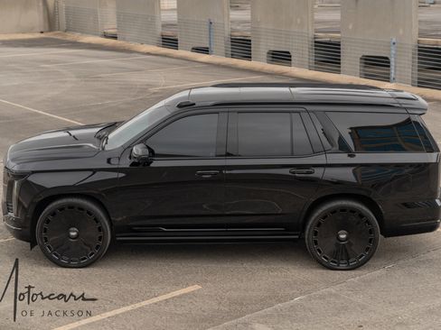 Used 2025 Cadillac Escalade Sport Platinum w/ LPO, Floor Liner Package image 22